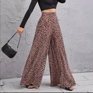 Wide leg pants